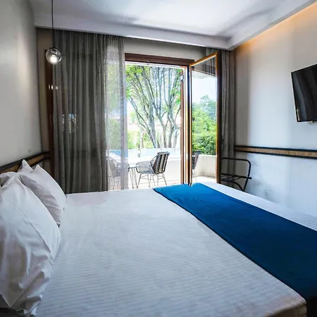 Corfu Acharavi Otel 4*